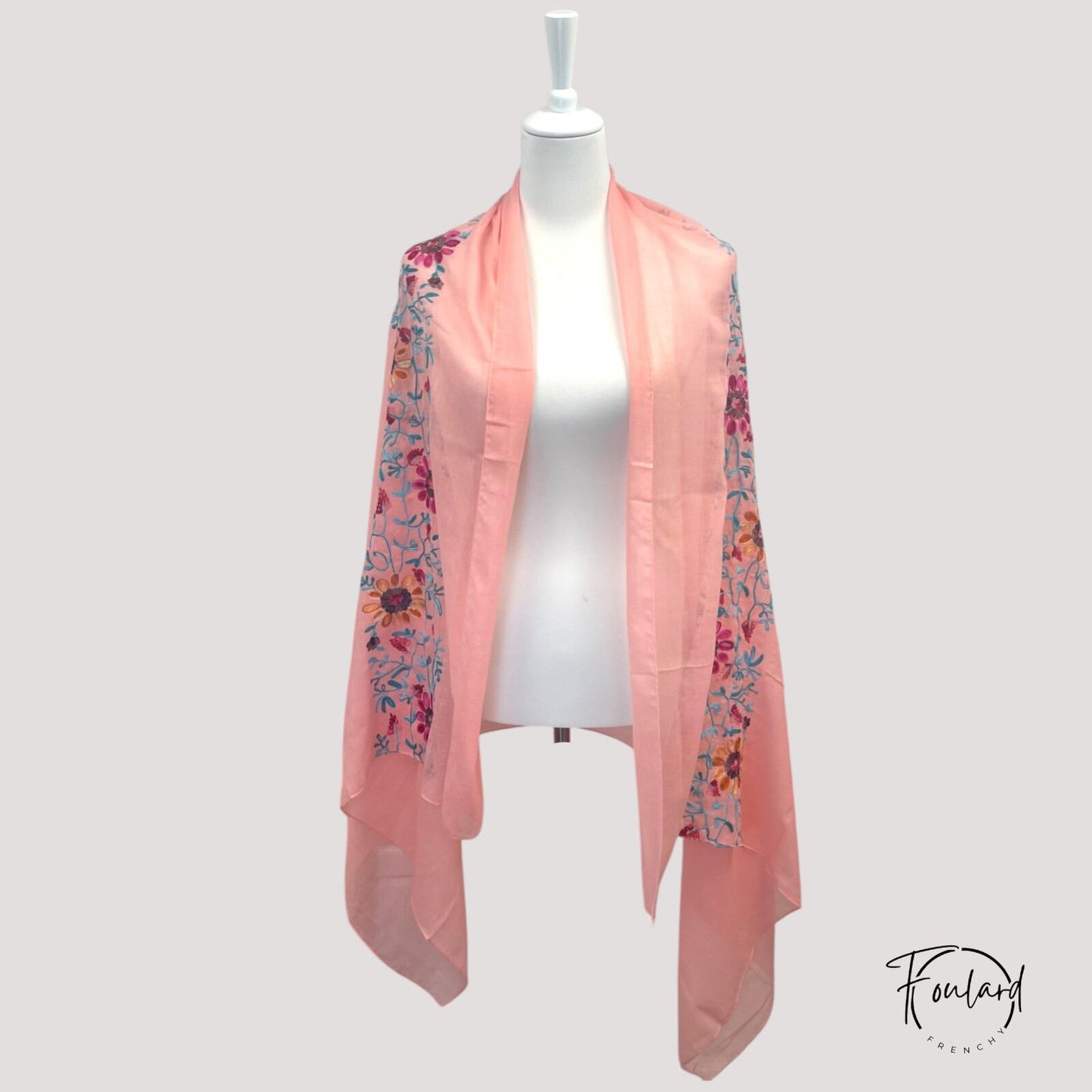Foulard Brodé Floral – Rose Poudré