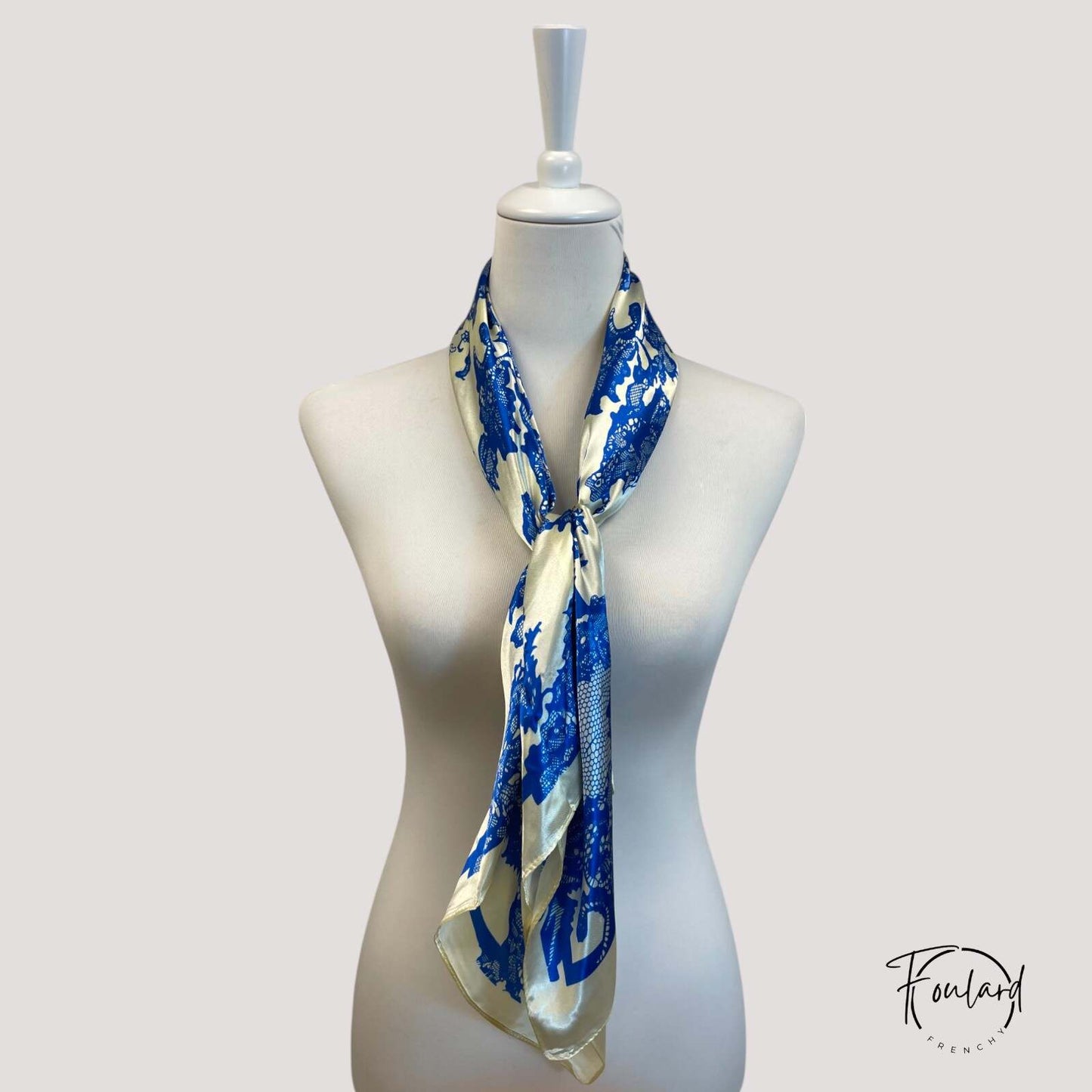 AUDREY Foulard Cheveux Femme Blanc Crème & motifs Bleu Baroque