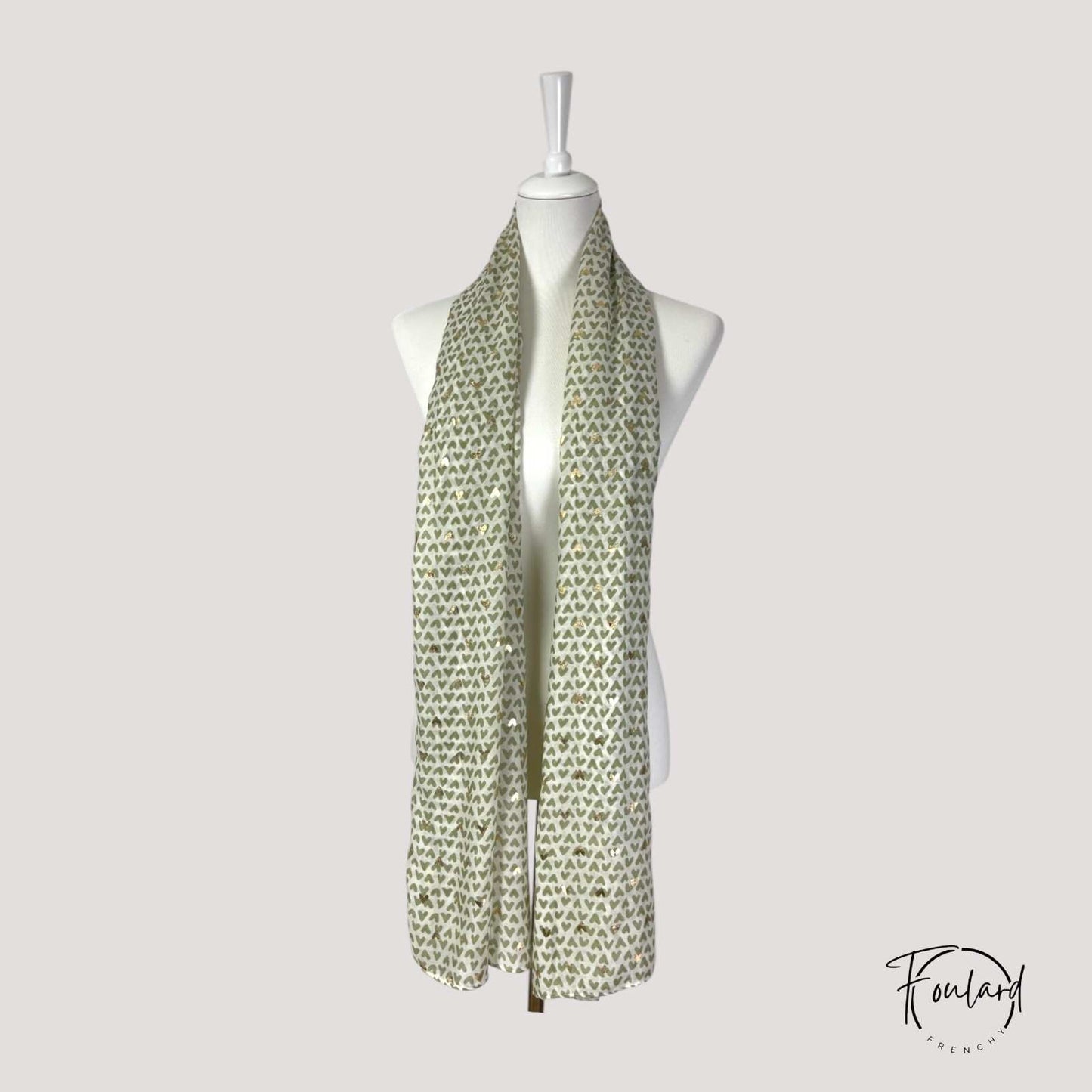 Foulard femme vert clair à motif cœur doré