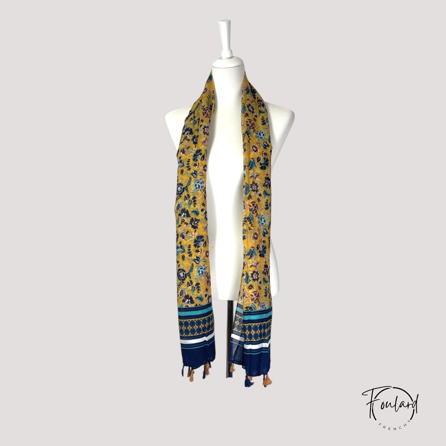 Foulard femme jaune moutarde à motif floral