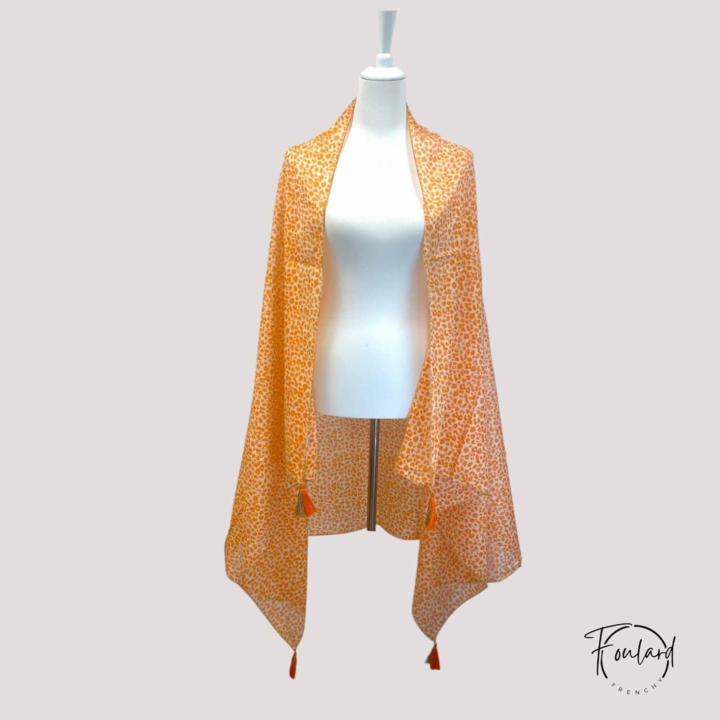 Foulard orange imprimé léopard doré