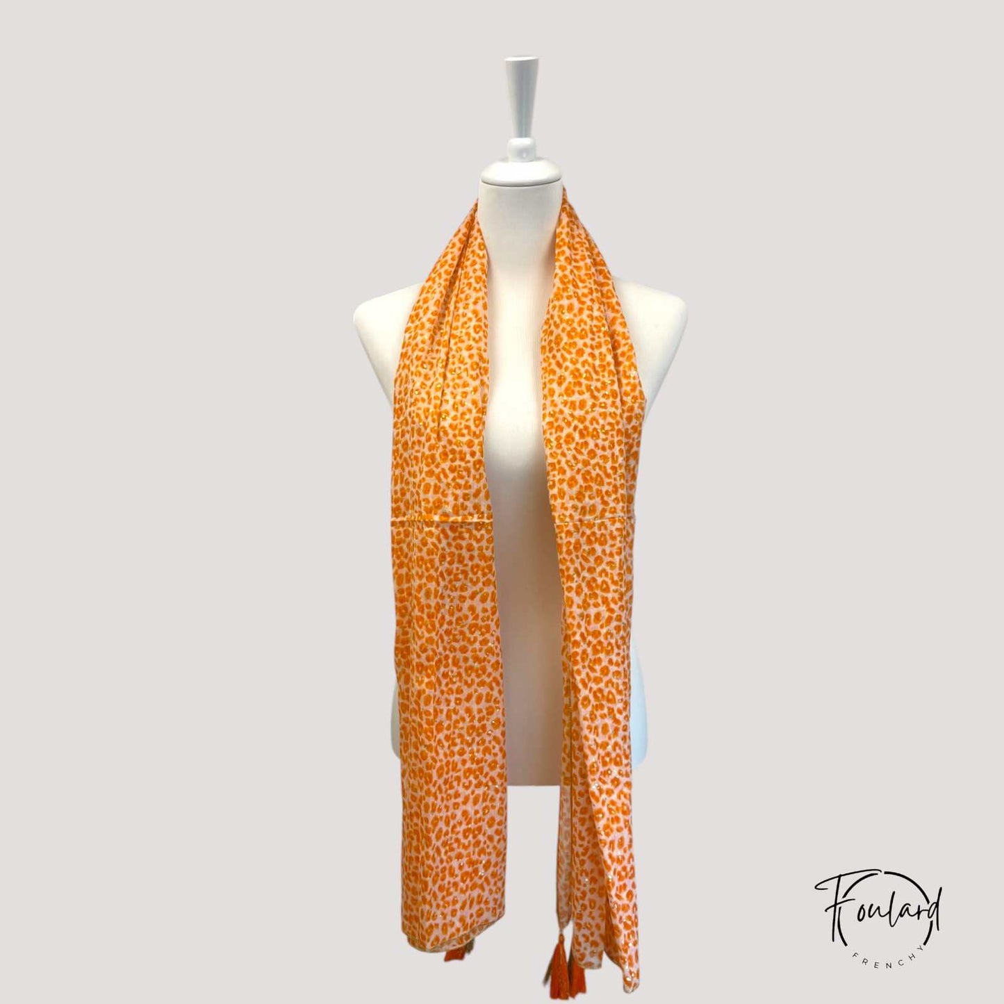 Foulard orange imprimé léopard doré