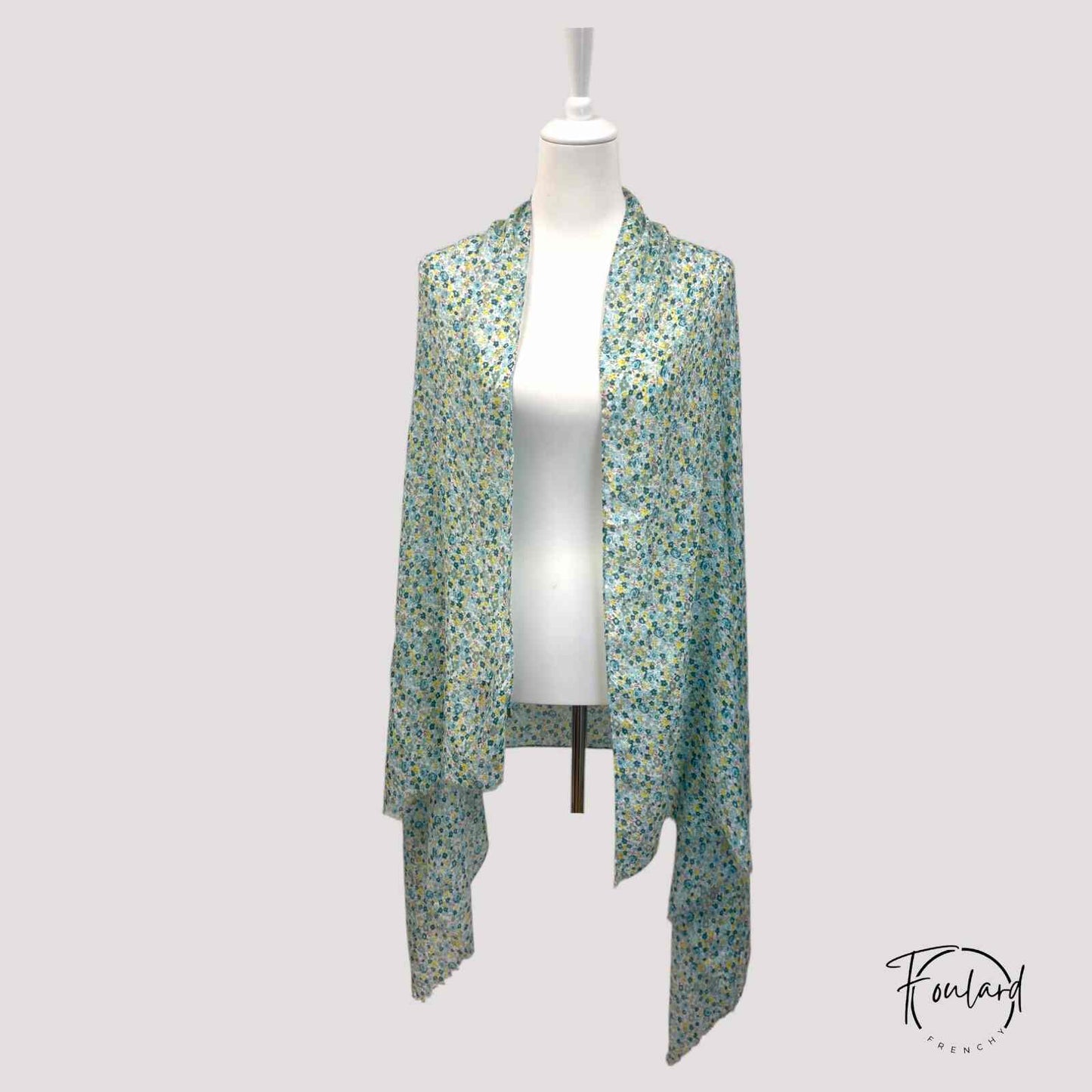 Foulard fleuri bleu - vert en coton 100%
