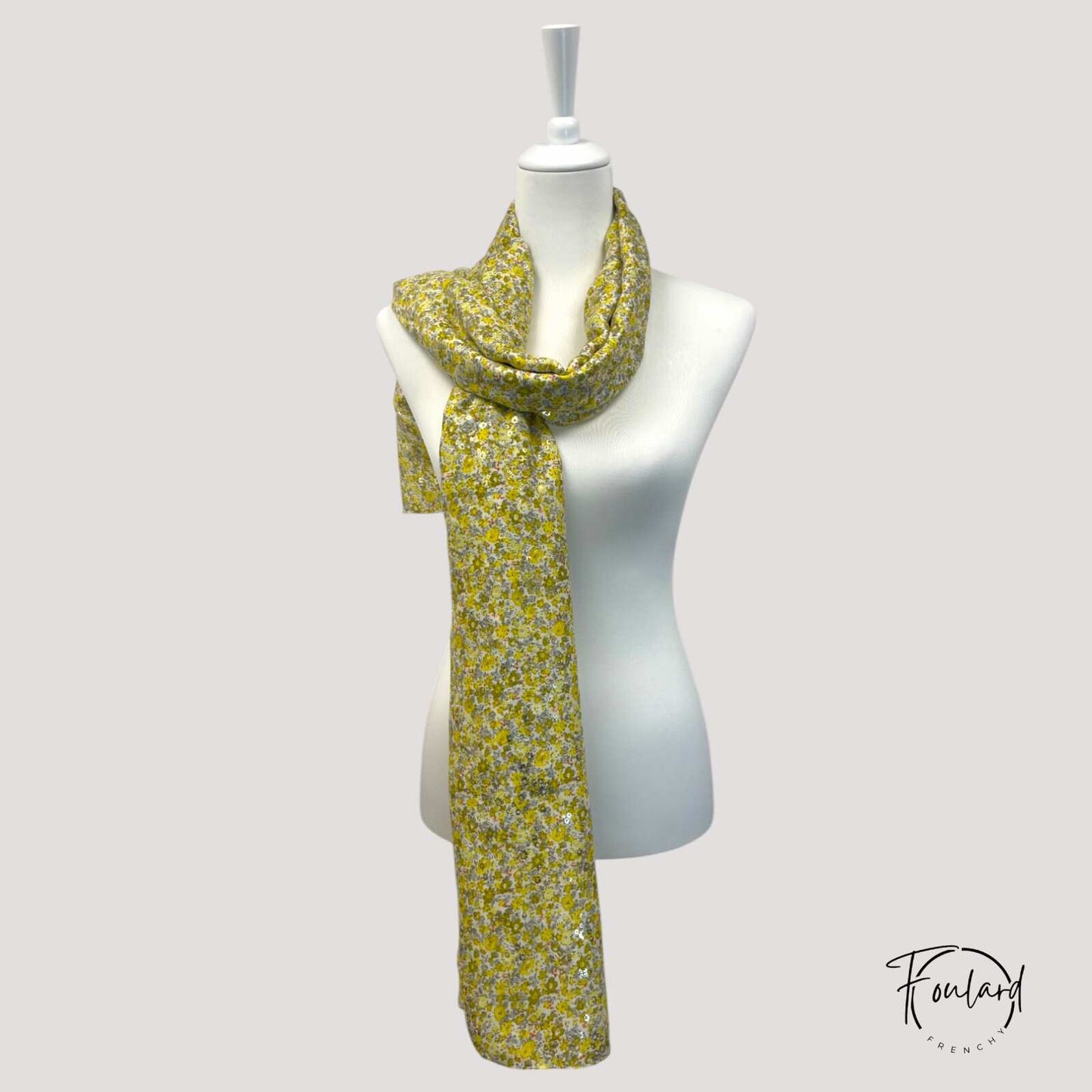 foulard femme fleuri jaune et doré