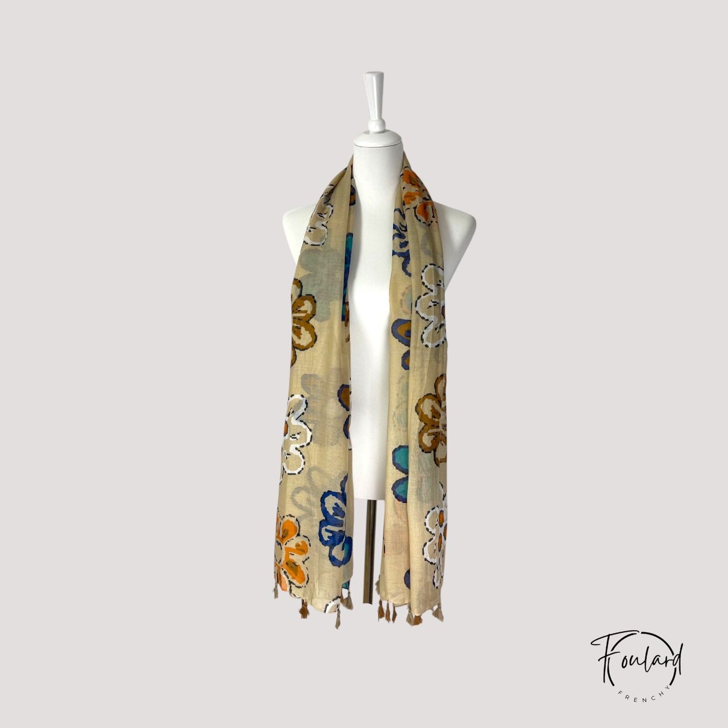 Foulard femme beige à fleurs abstraites