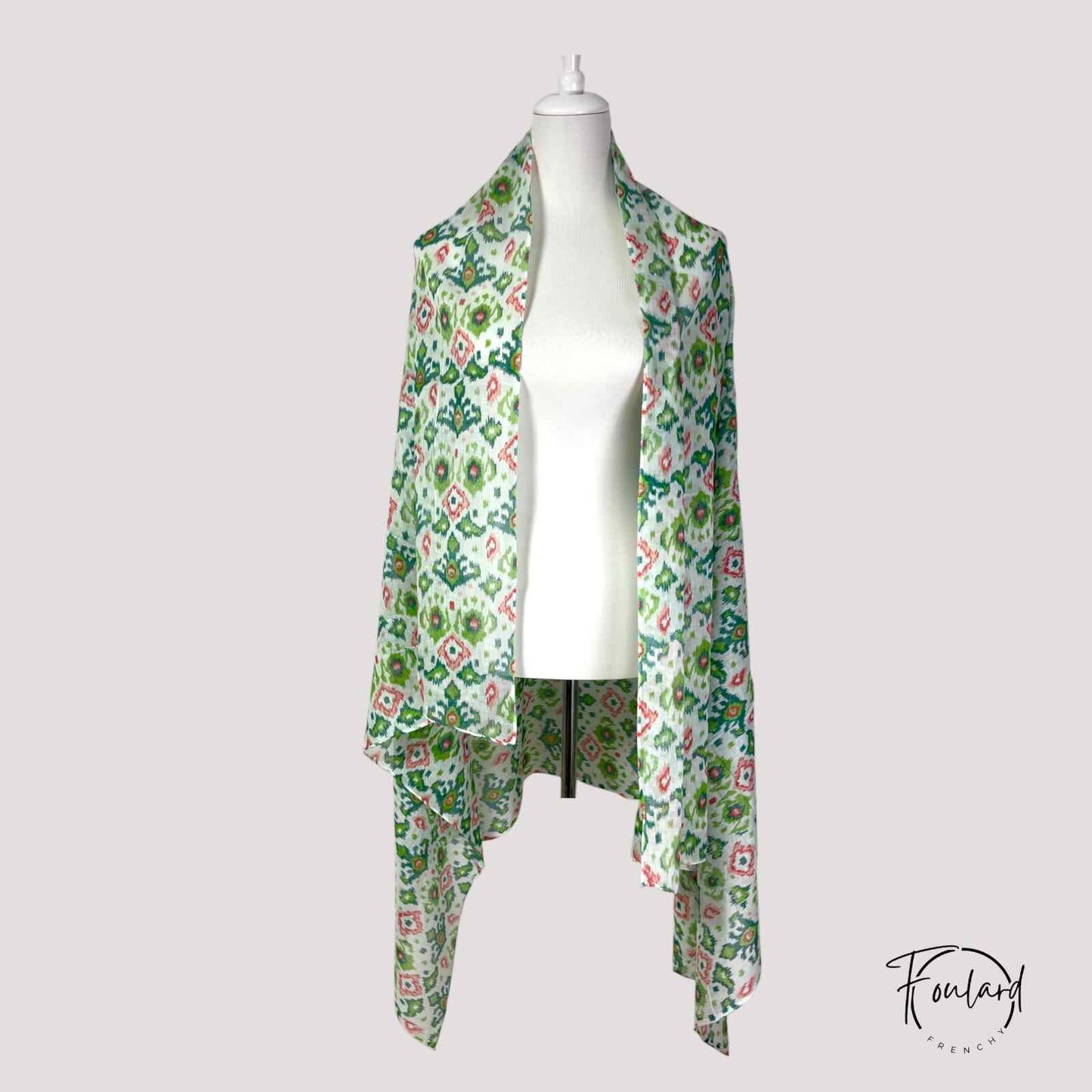 Foulard femme à motif ethnique vert et rouge