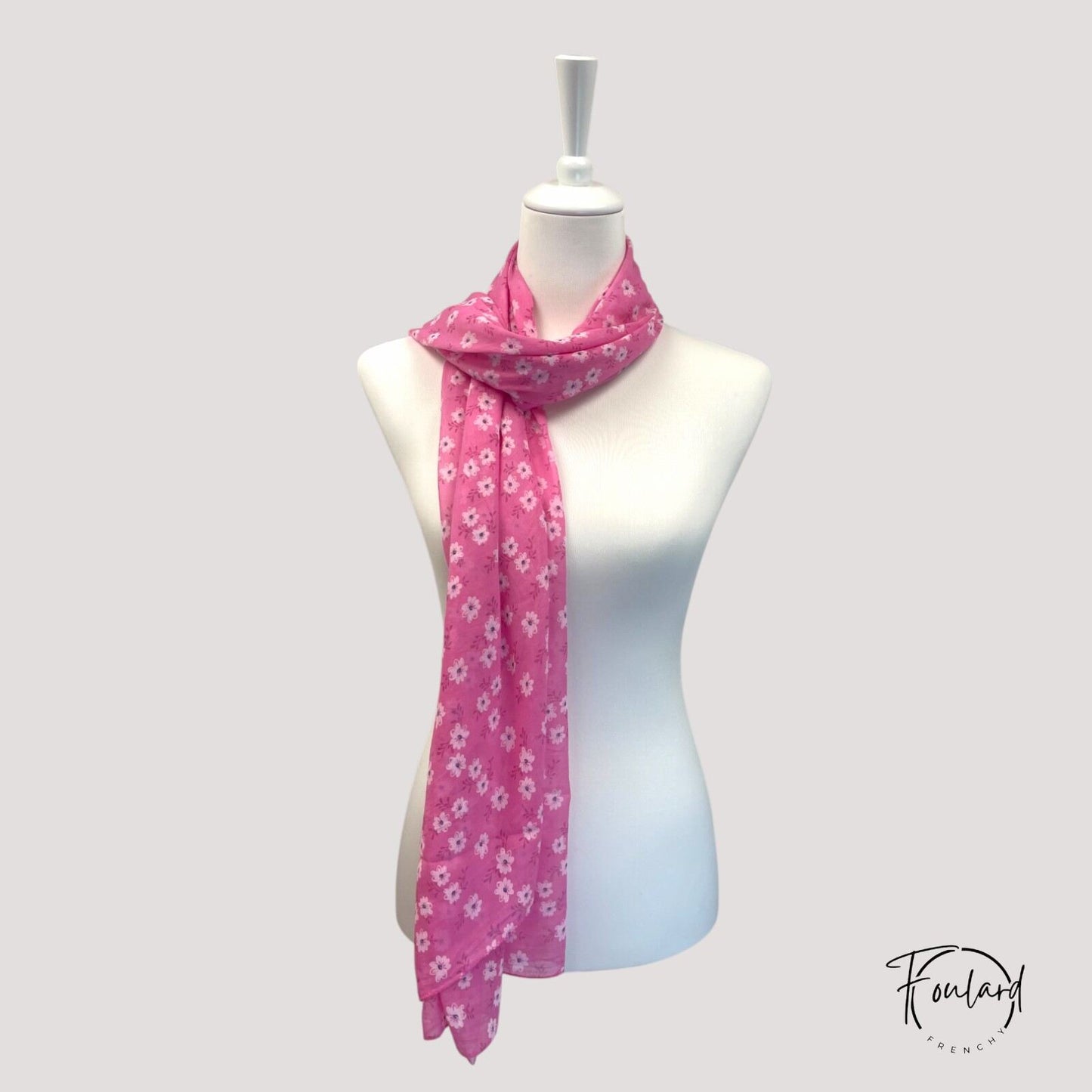 Foulard femme rose à fleurs blanches