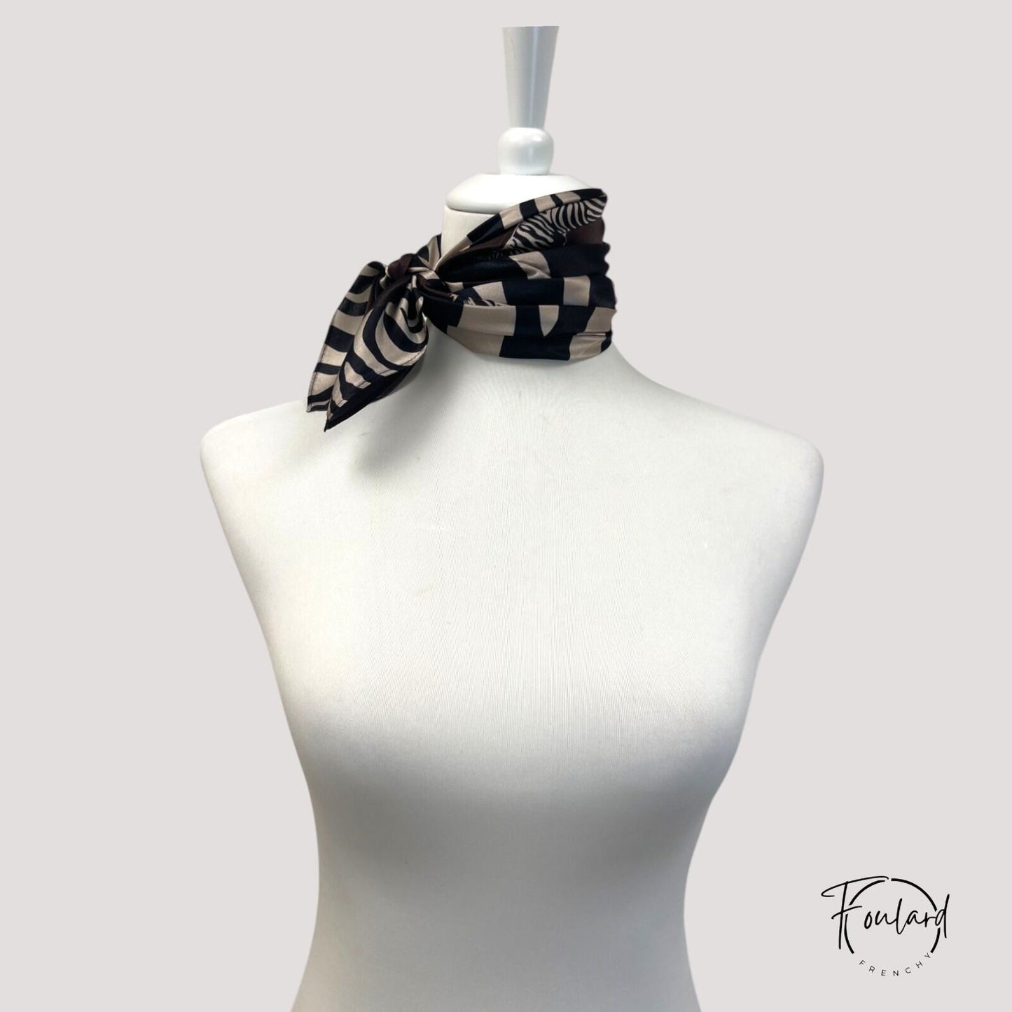 ALBANE Foulard Cheveux Femme Carré Soie Marron à motifs