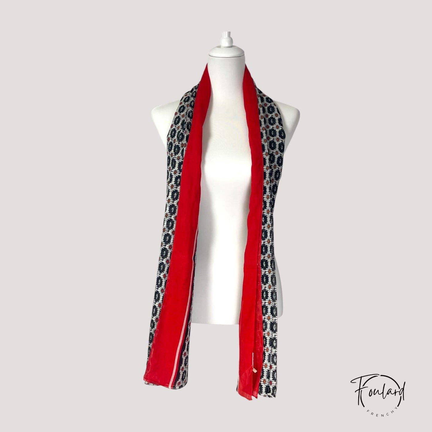 Foulard en coton à motif géométrique noir et rouge