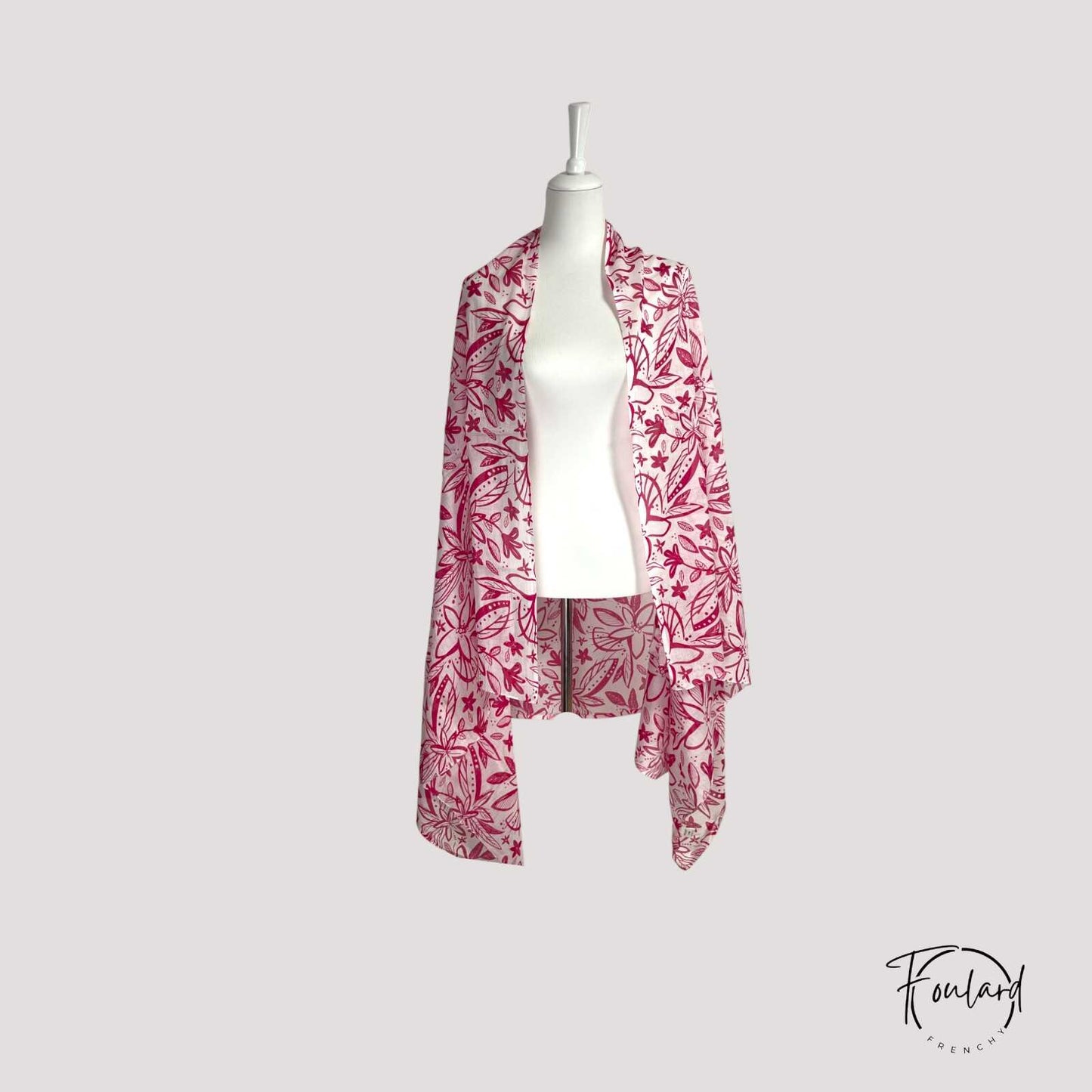 Foulard en coton rose fuchsia à motif floral – Élégance et fraîcheur estivale