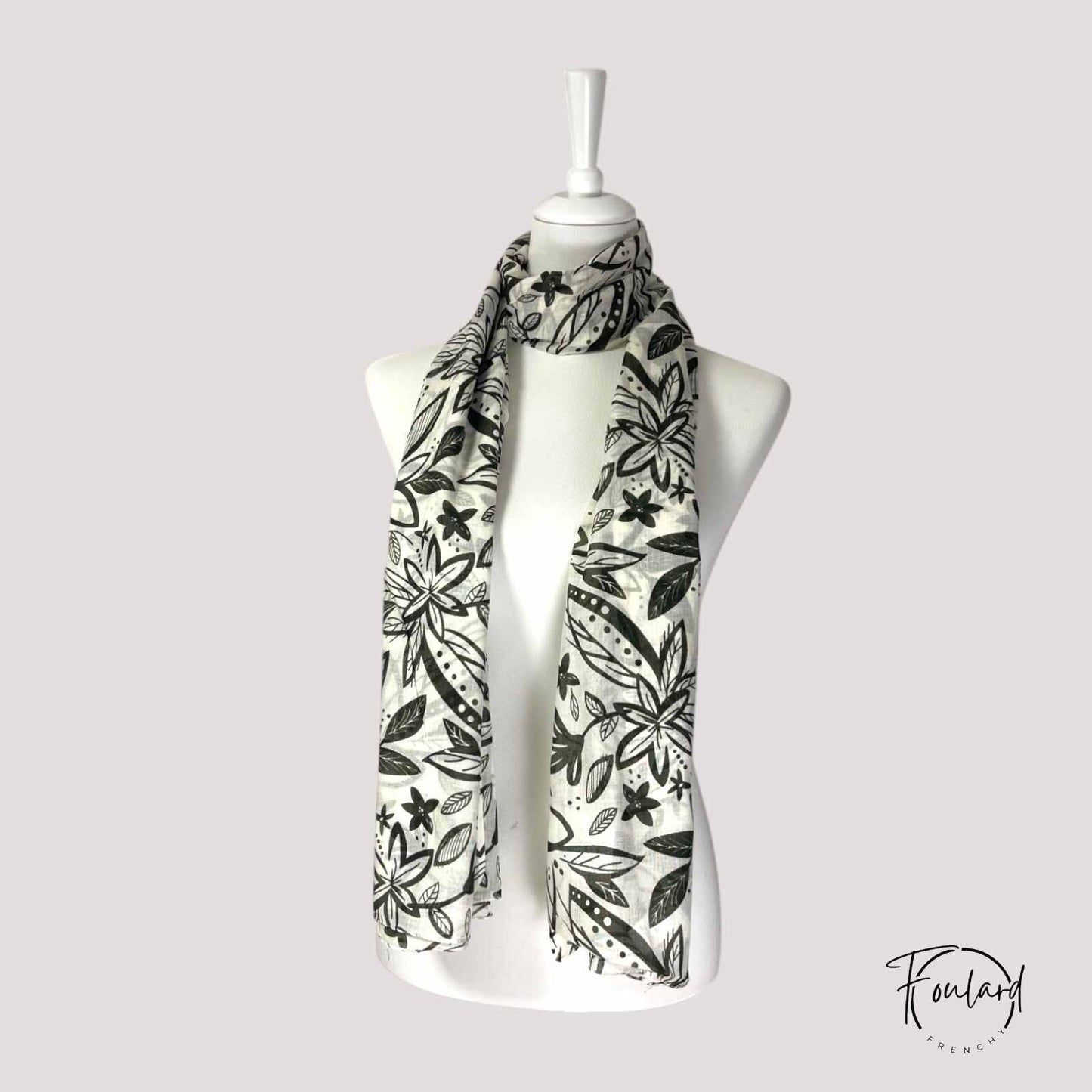 Foulard en coton vert kaki à motif floral – Élégance naturelle et modernité