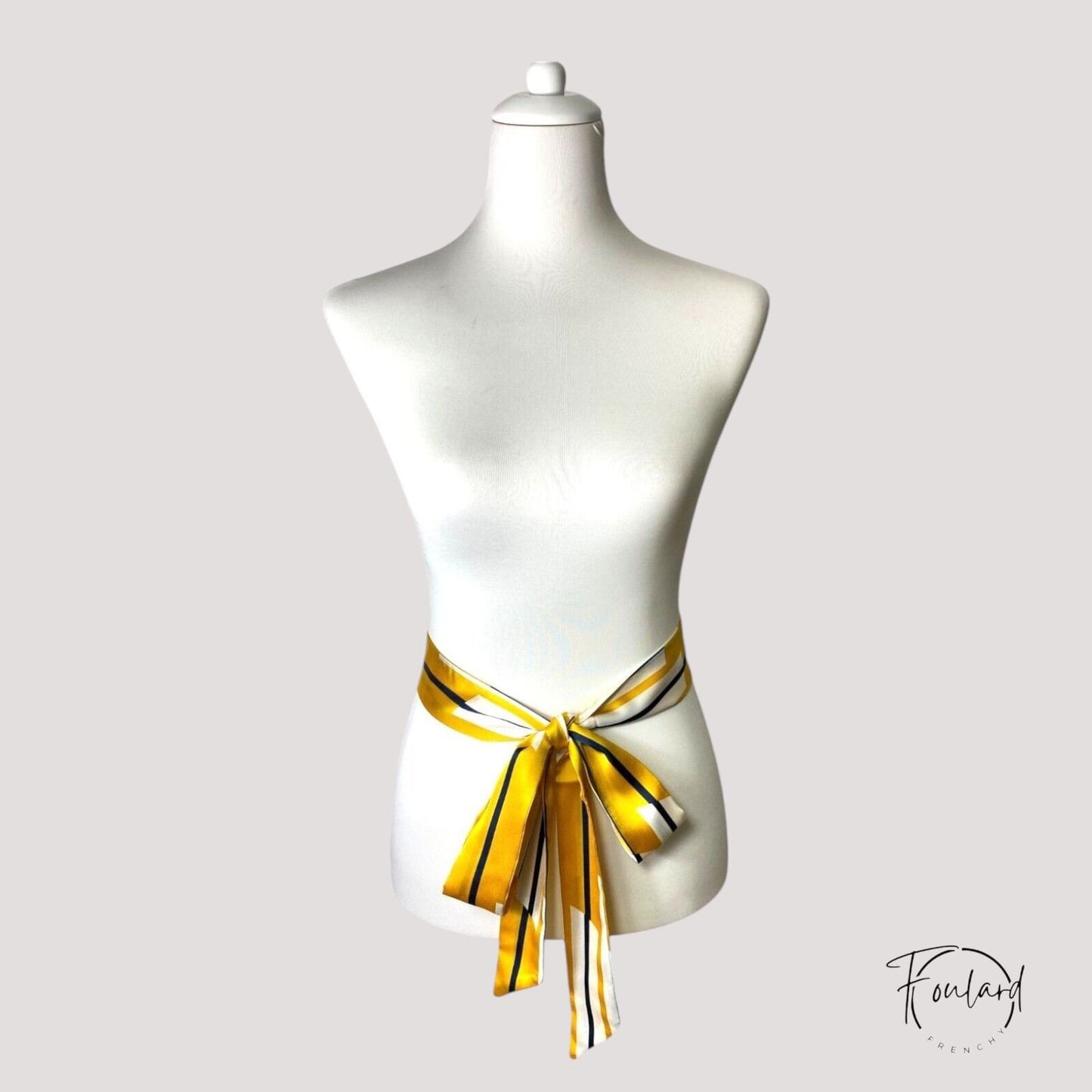 Ceinture foulard jaune à rayures bleu marine