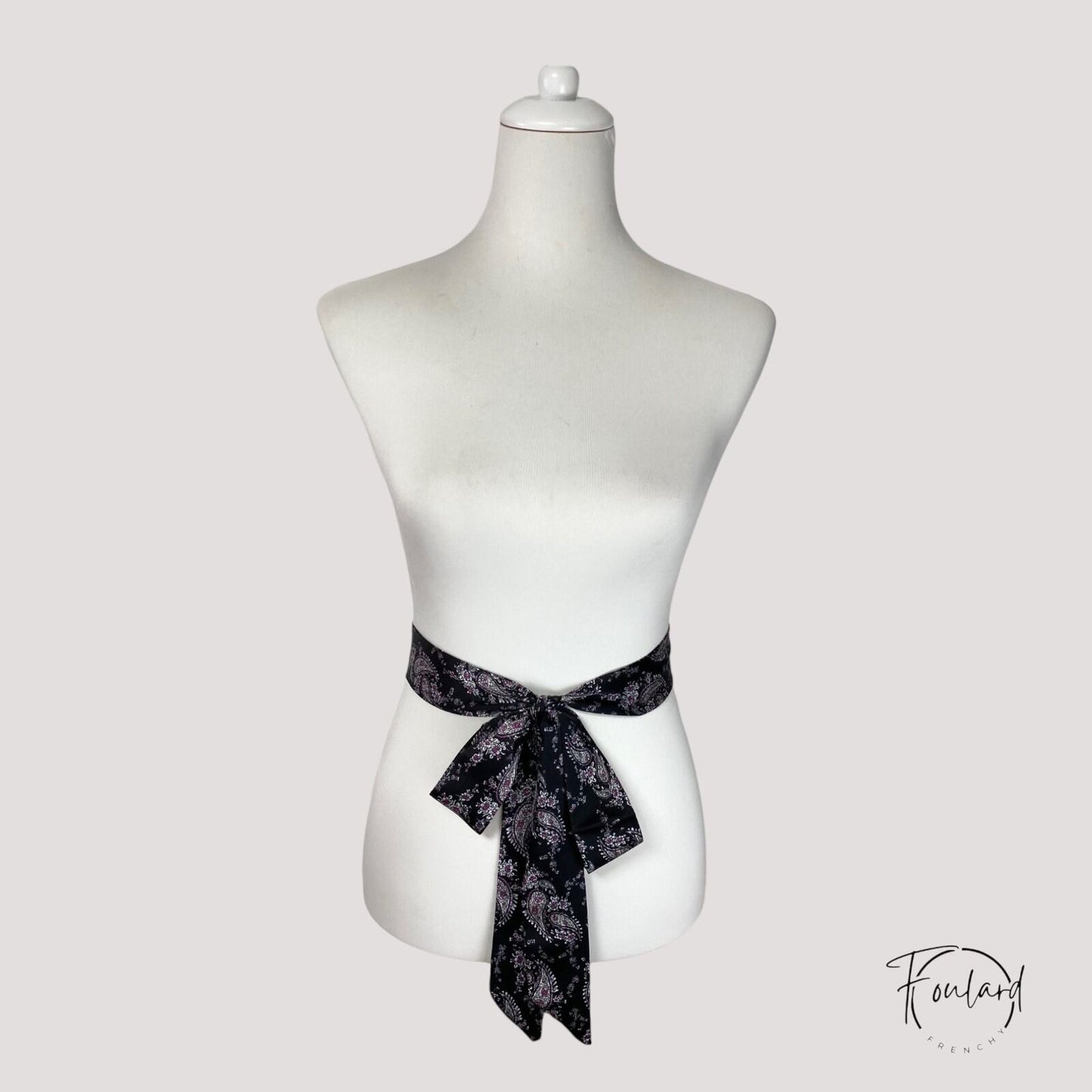 Ceinture foulard noire à motif cachemire violet