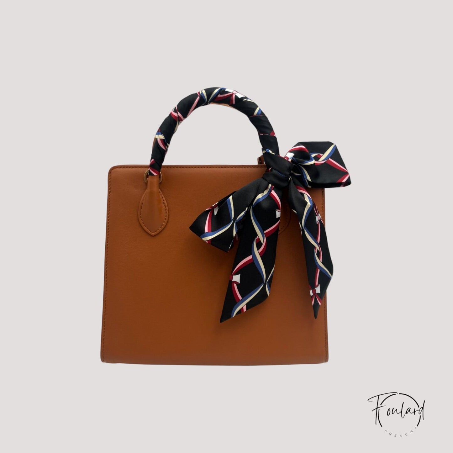 Ceinture foulard noire à rubans entrelacés