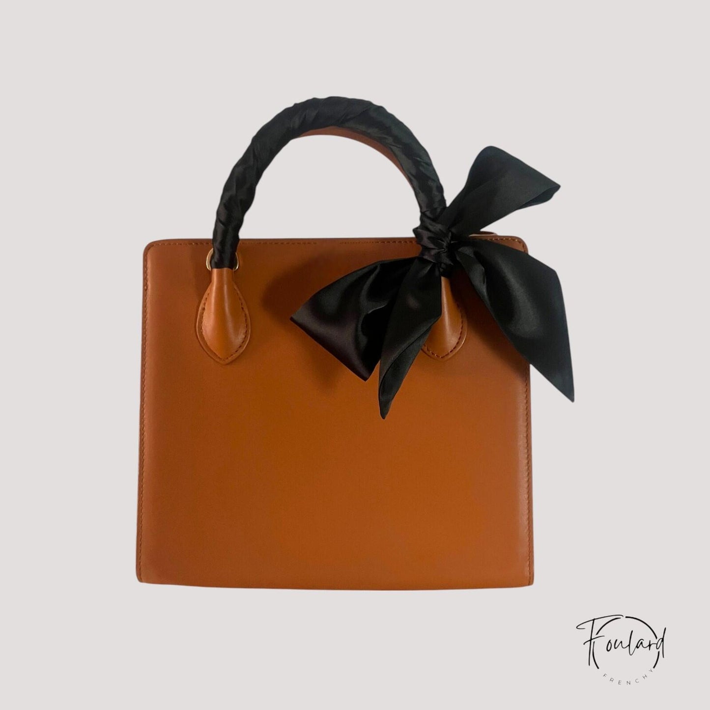 Ceinture foulard noire satinée - 175 cm