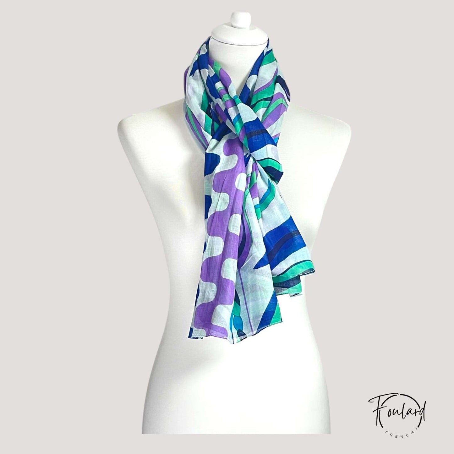 Foulard en coton à motifs ondulés multicolores – Élégance graphique