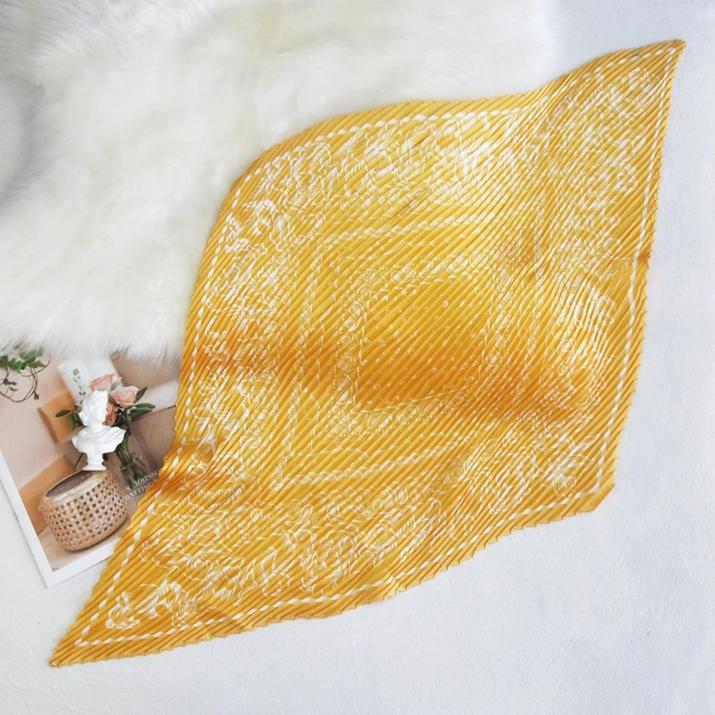 Foulard Plissé Carré Femme Cheveux Chimio Bohème Jaune