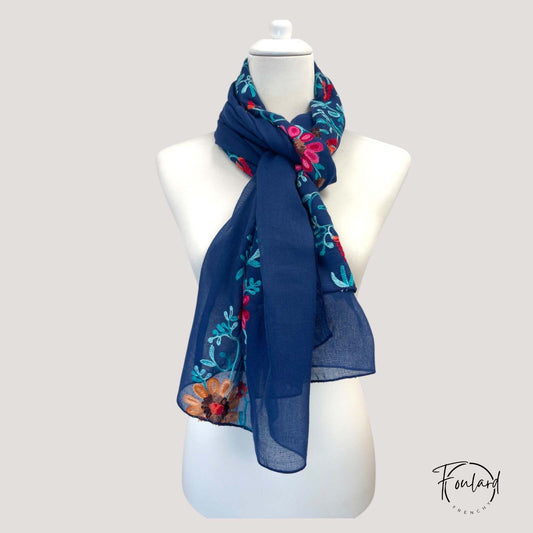 Foulard Brodé Floral – Bleu Marine Élégant 180×90 cm