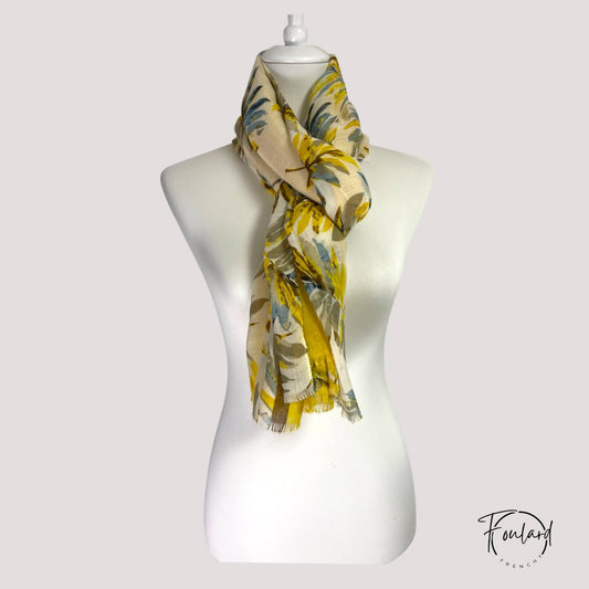 Foulard femme à motif feuillage jaune et bleu
