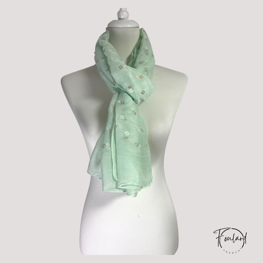 Foulard femme vert d’eau à fleurs dorées