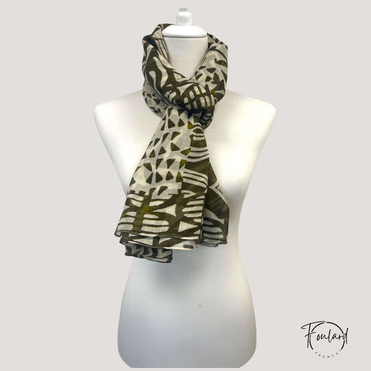 Foulard femme  imprimé ethnique kaki et beige