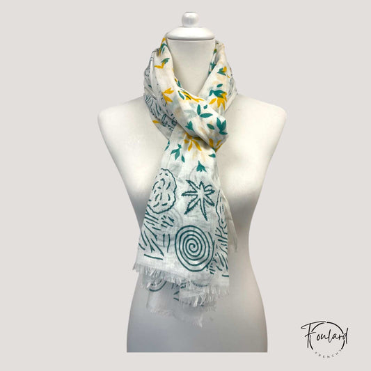Foulard blanc à motifs spirales verts et détails jaunes – 100 % coton
