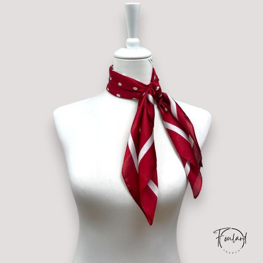 Foulard carré 70x70 – Rouge à pois blancs