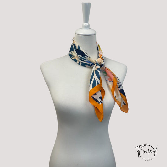 Foulard carré 70x70 – Motif floral abstrait multicolore
