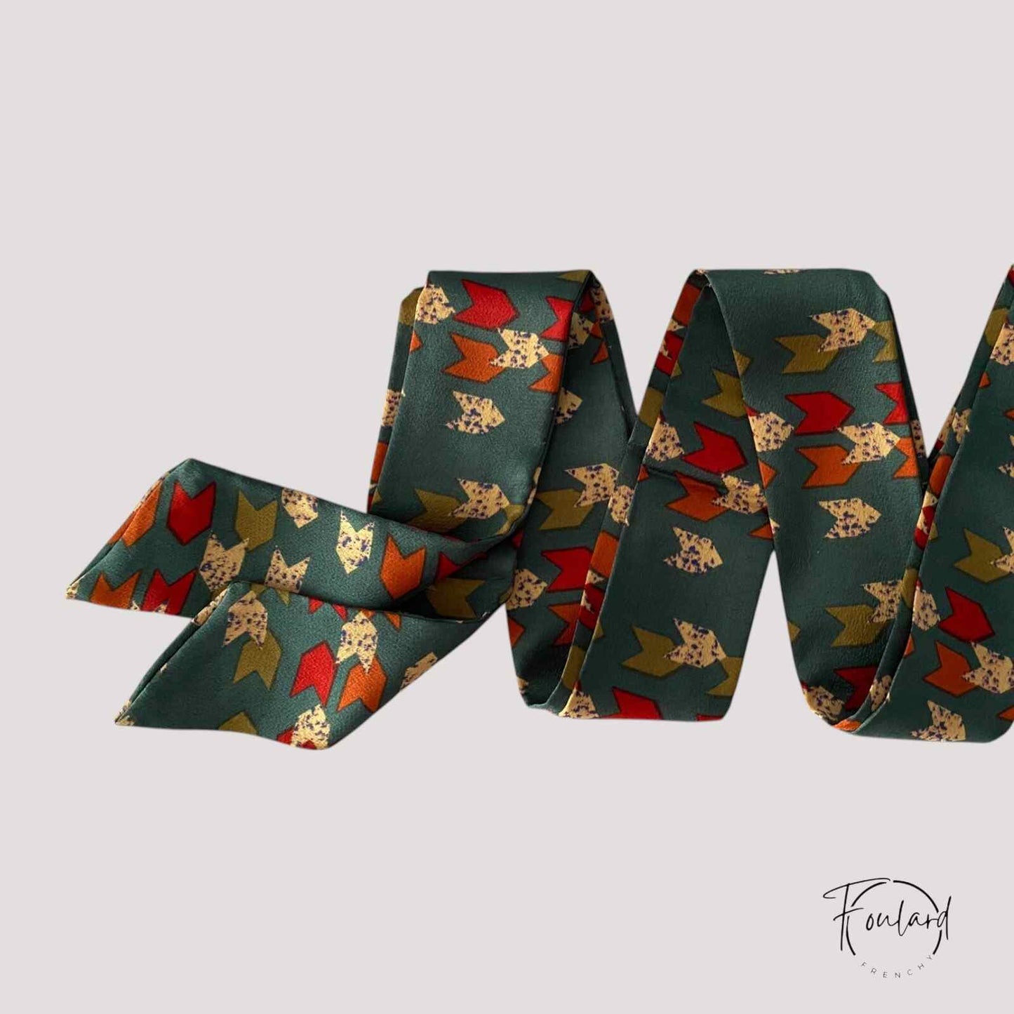 Ceinture foulard verte à motifs flèches multicolores