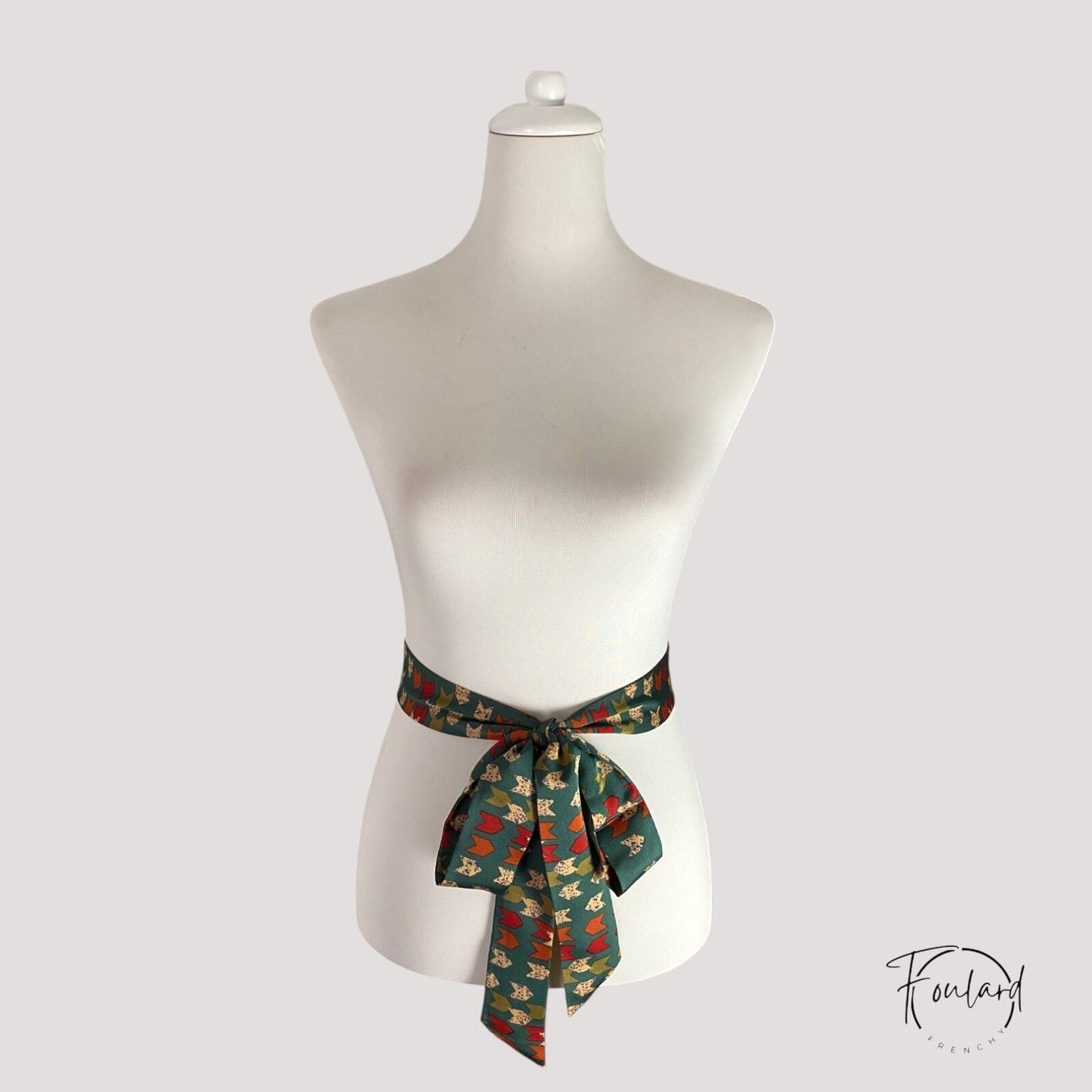 Ceinture foulard verte à motifs flèches multicolores