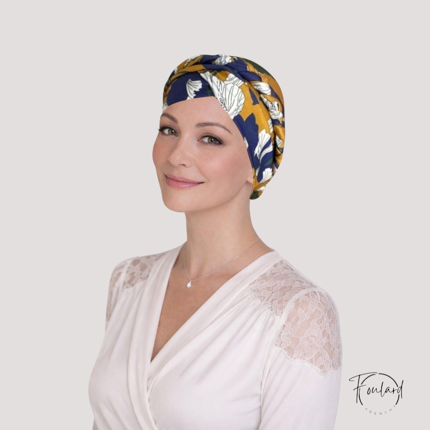 Turban Foulard Femme Moderne Chimio Moutarde à motifs