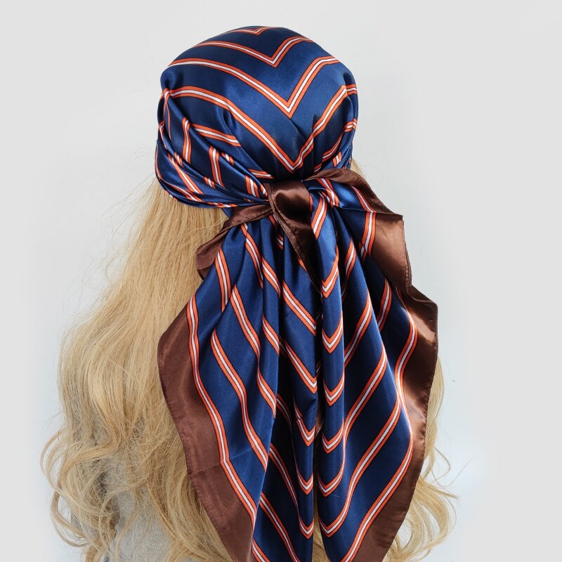 Le foulard cheveux femme JENNIFER bleu marine à rayures corail et marron de chez Foulard Frenchy