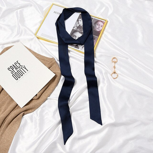 La ceinture foulard femme pour robe ou pantalon couleur bleu marine de chez foulard frenchy